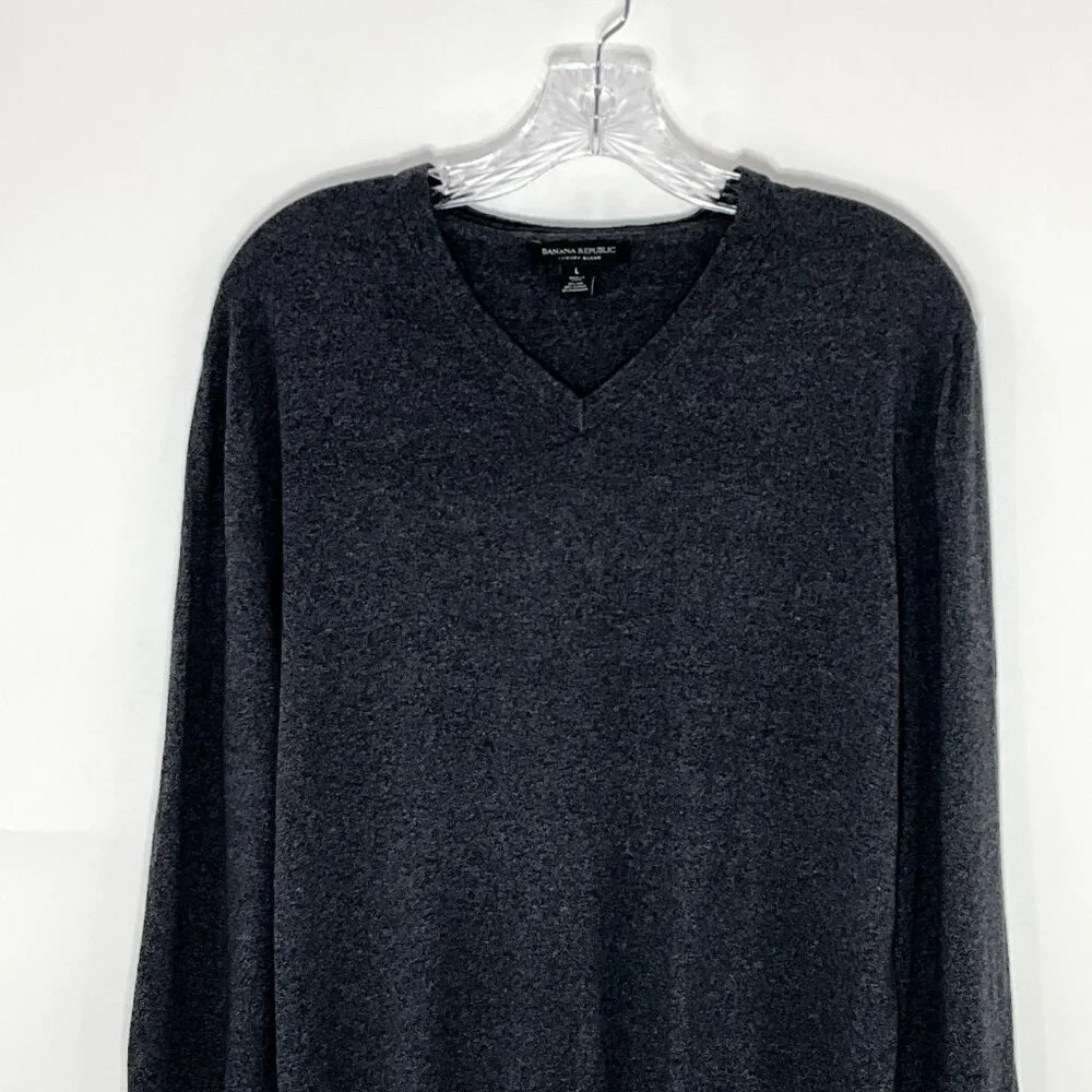 Banana Republic Sweater Men L Gray Luxury Blend Silk Cashmere V-Neck Casual Prep